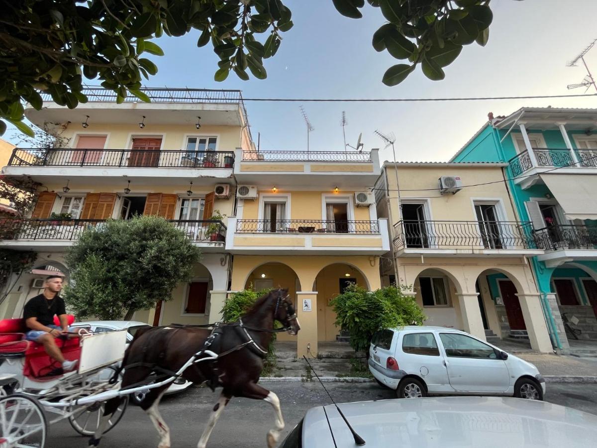 Port House Apartment Zakynthos Town Exterior photo